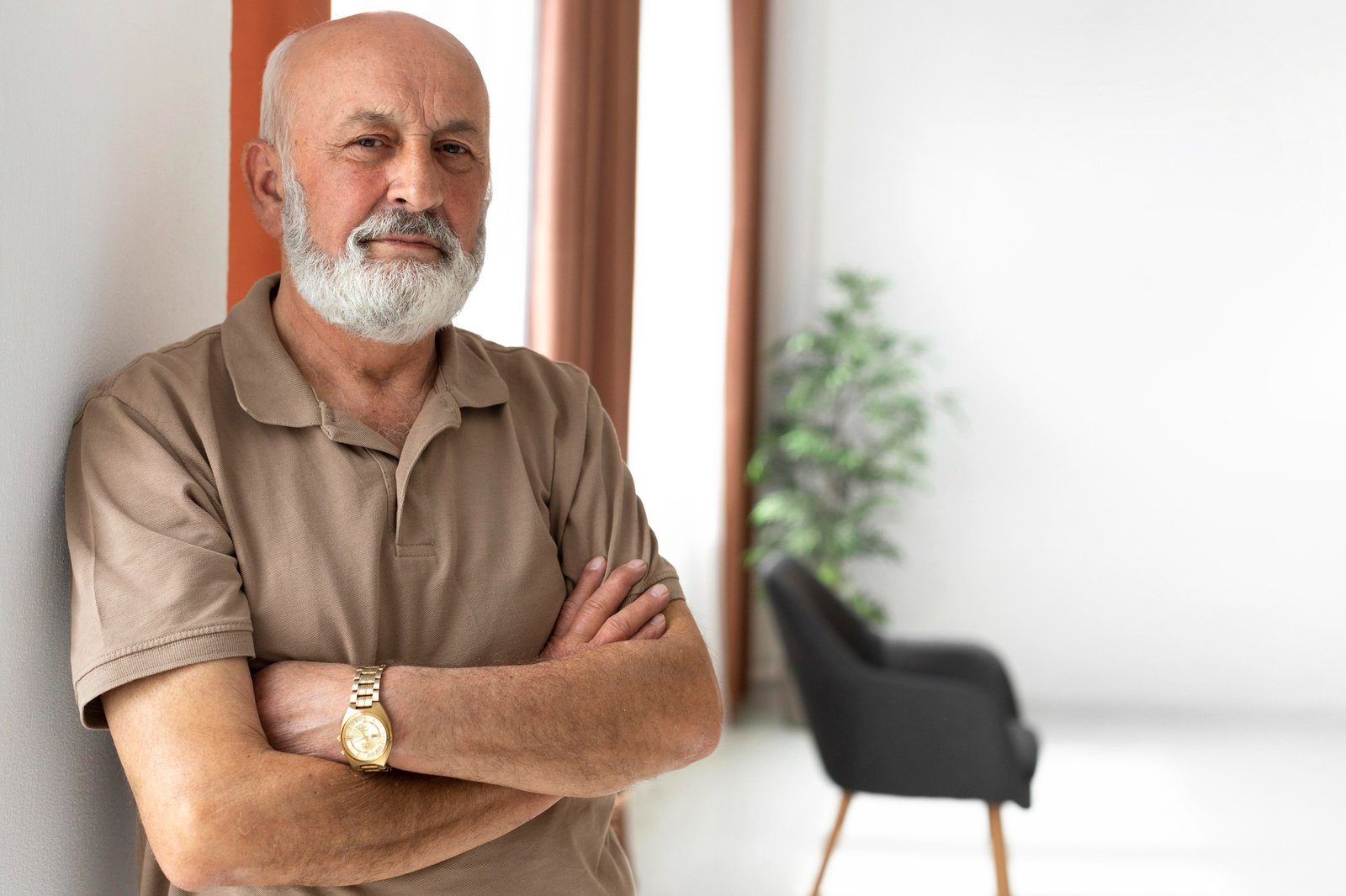 Aposentado relaxando